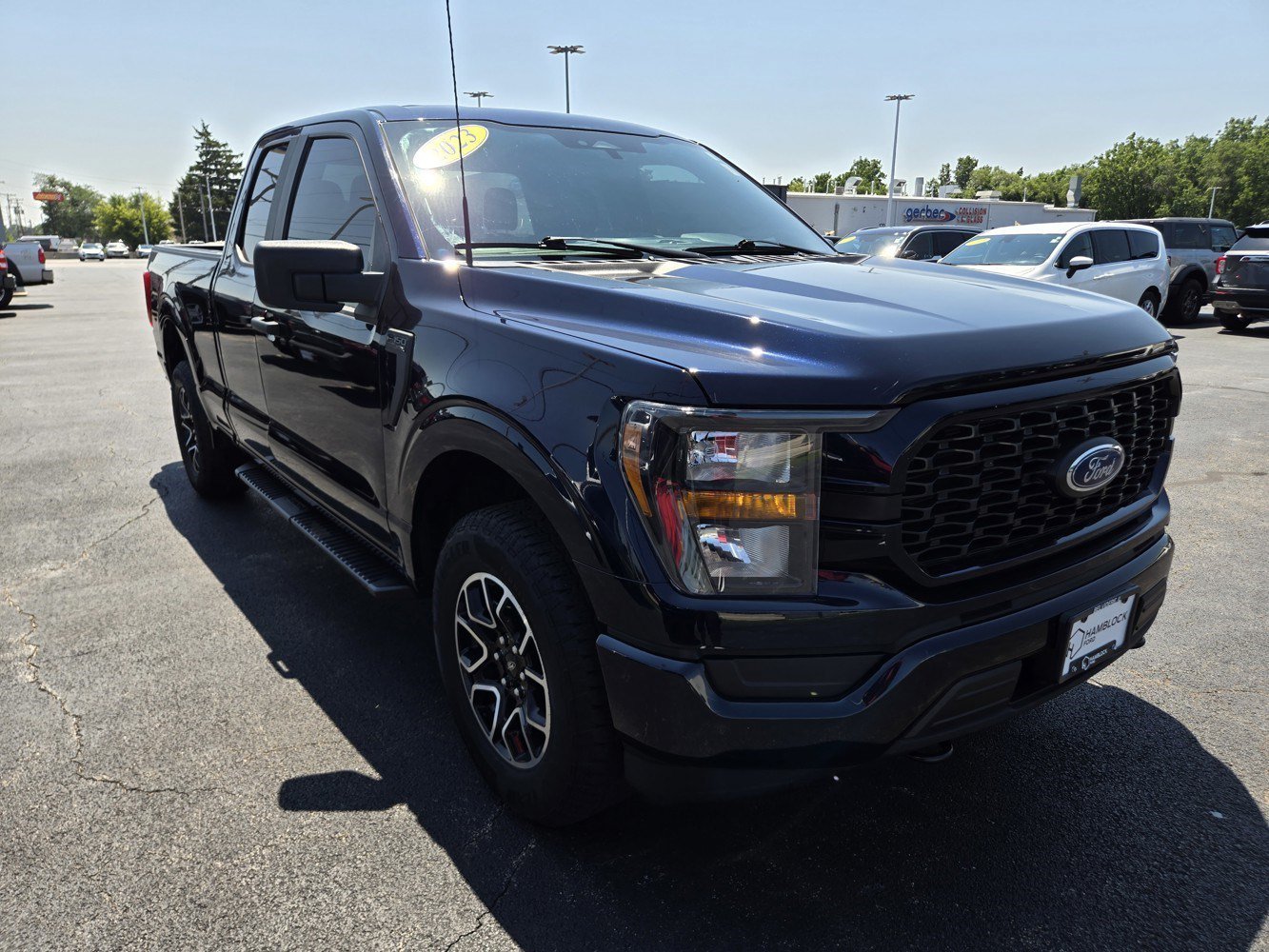 Used 2023 Blue Ford XLT image 1