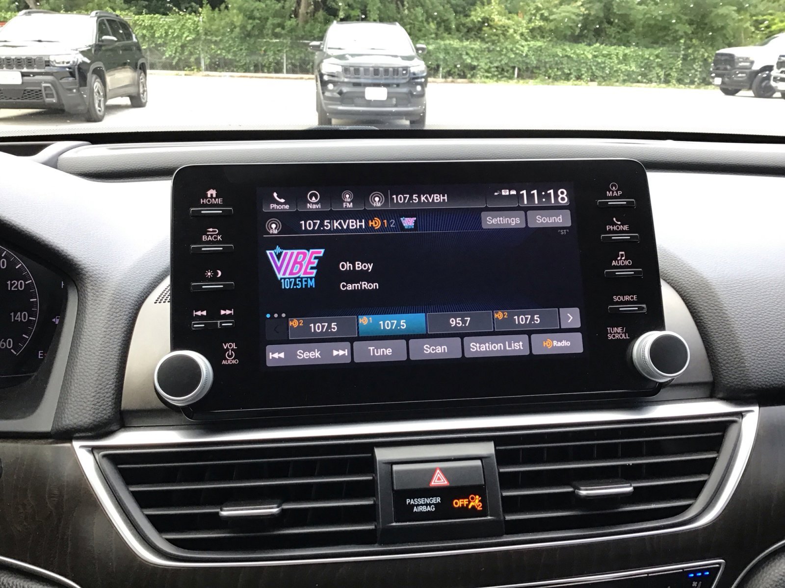 Used 2021 White Honda Touring image 16