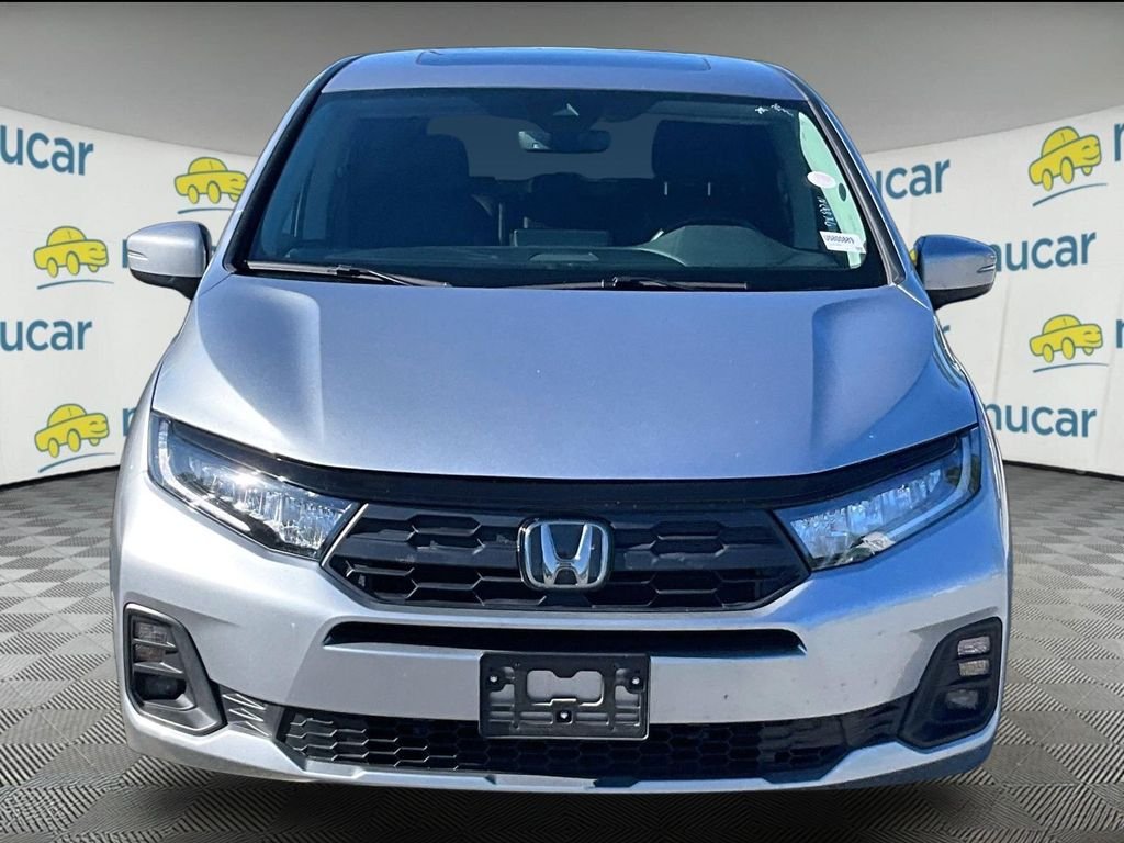 Used 2026 Silver Honda EX-L image 2