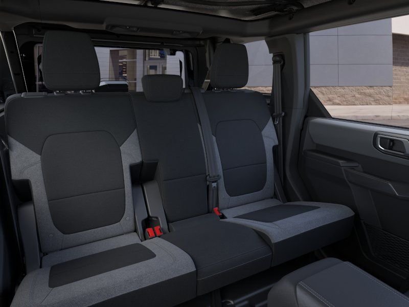 2025 Ford Bronco 4-Door Base - Photo 11