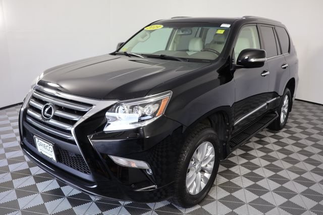 Used 2019 Black Lexus 460 image 4