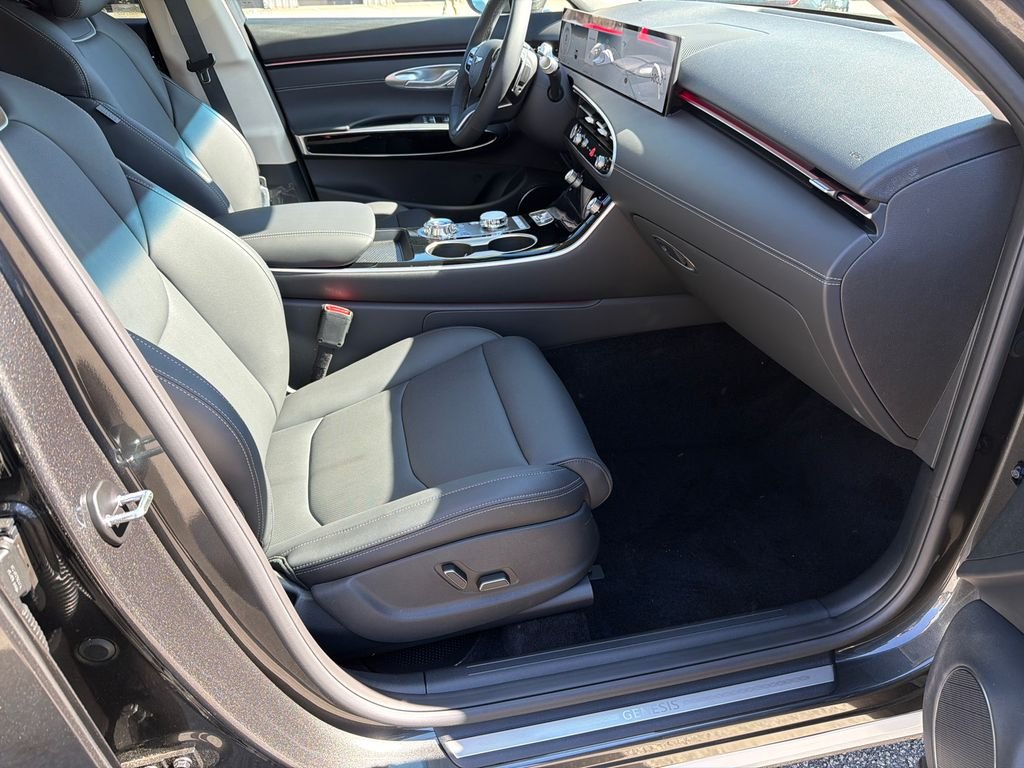 New 2026 Gray Genesis 2.5T image 13