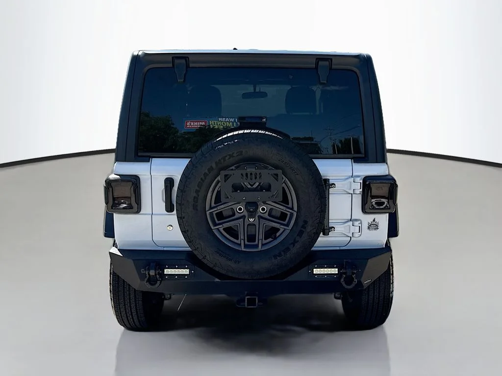 Used 2019 Bright White Clearcoat Jeep Sport S image 6