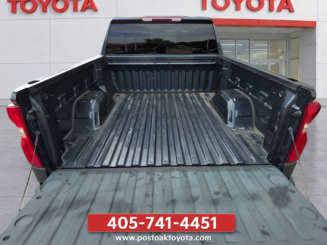 Used 2021 Gray Chevrolet RST image 26