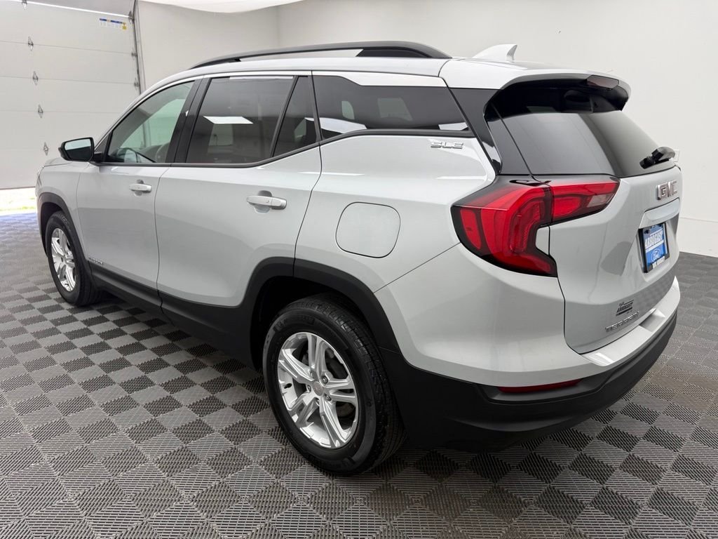 Used 2020 Silver GMC SLE image 11