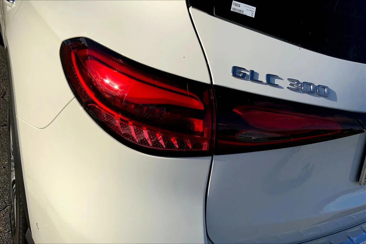 Certified Used 2026 Polar White Mercedes-Benz GLC 300 image 18
