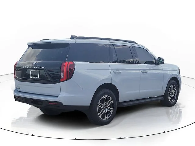 New 2026 Silver Metallic Ford Active image 5