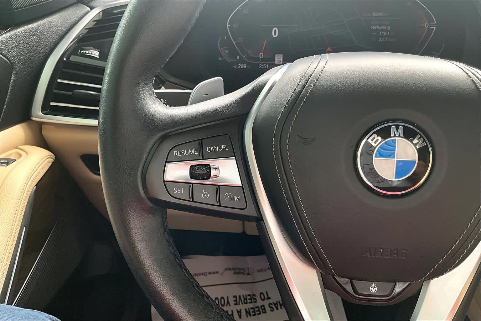 Used 2022 Mineral White Metallic BMW sDrive40i image 24
