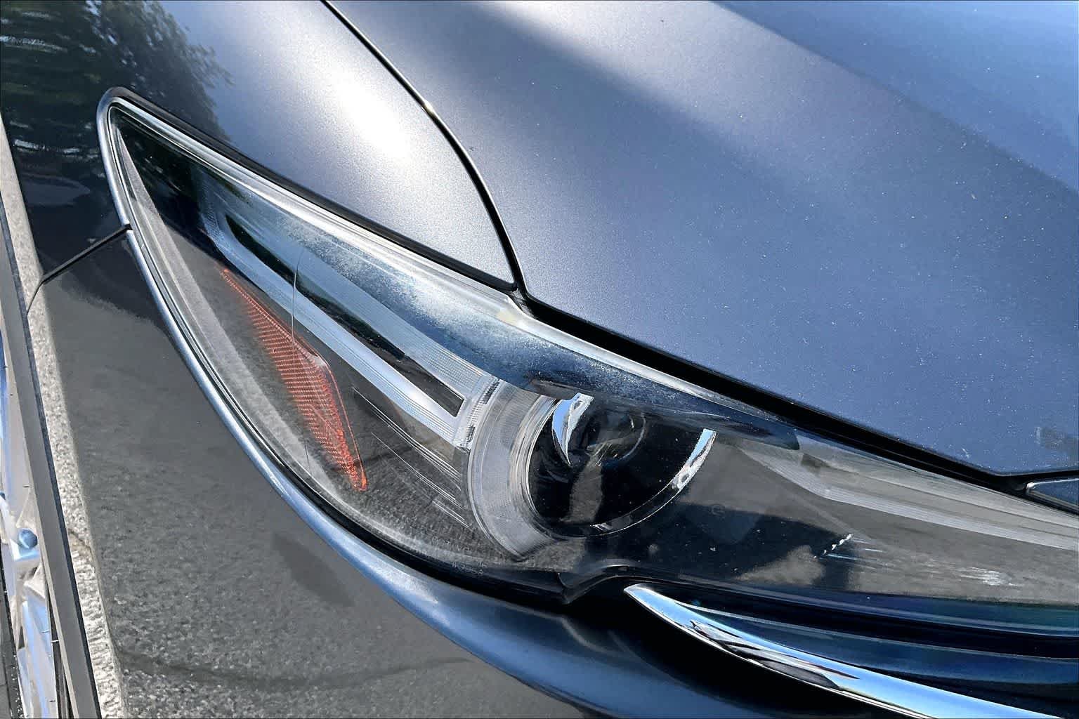 Used 2019 Machine Gray Metallic Mazda Grand Touring image 28