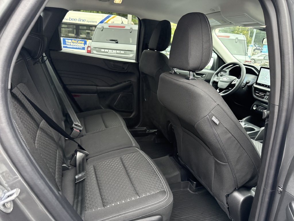 Used 2023 Gray Ford Active image 31