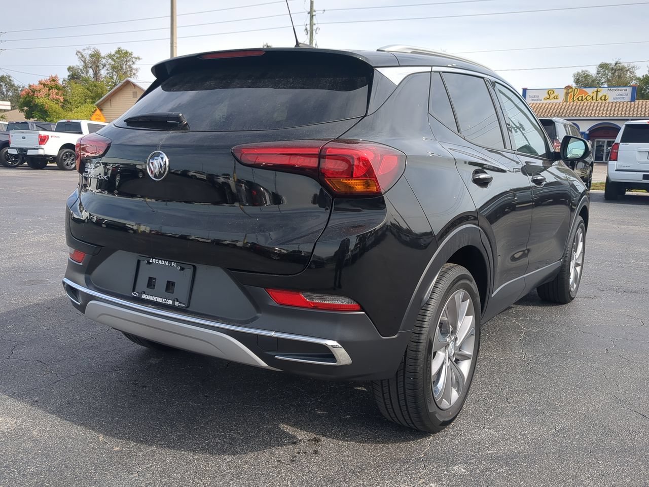 Used 2023 Ebony Twilight Metallic Buick Essence image 4
