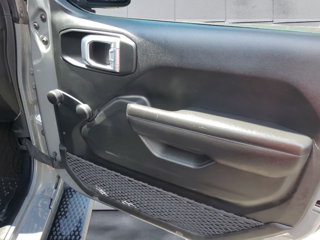 Used 2022 Gray Jeep Unlimited Sport image 15