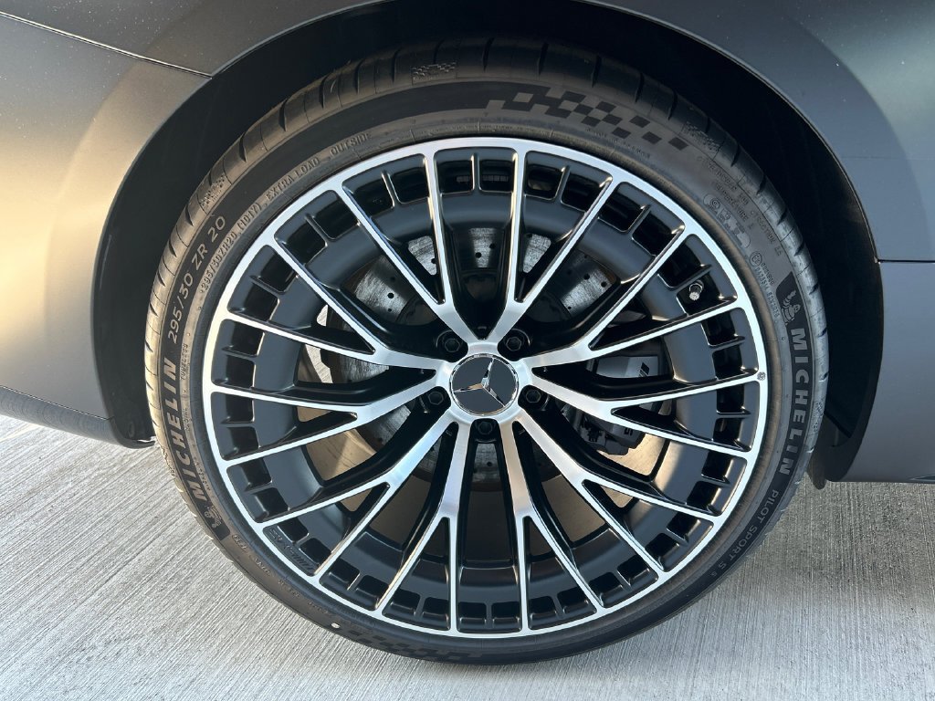 New 2027 MANUFAKTUR exclusive graphite grey magno Mercedes-Benz AMG® CLE 53 4MATIC+ Cabriolet image 64