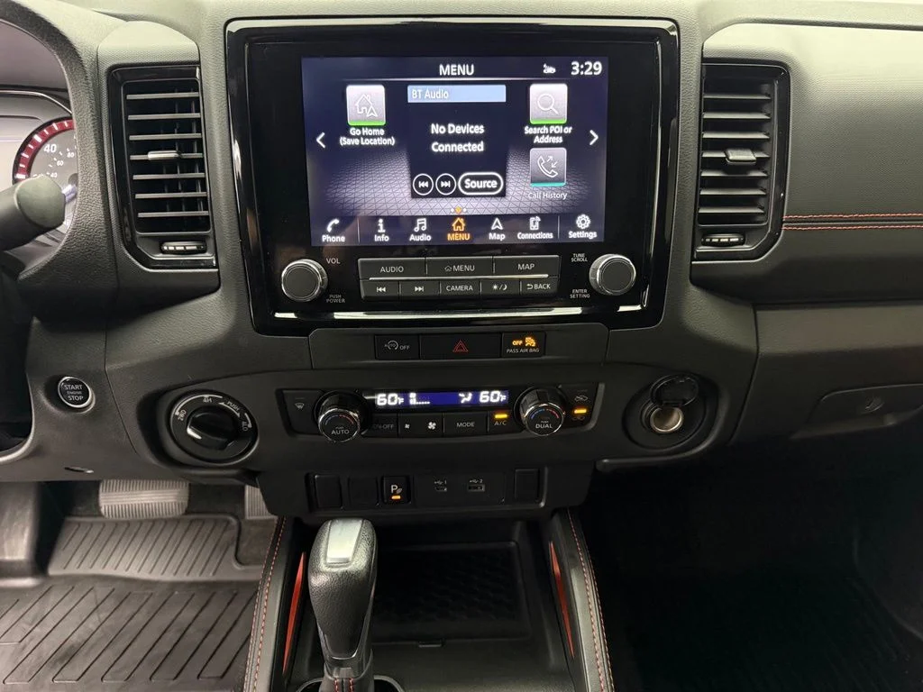 Used 2024 White Nissan PRO-4X image 27