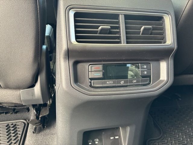New 2026 Avocado Green Volkswagen 2.0T SE w/Technology image 9