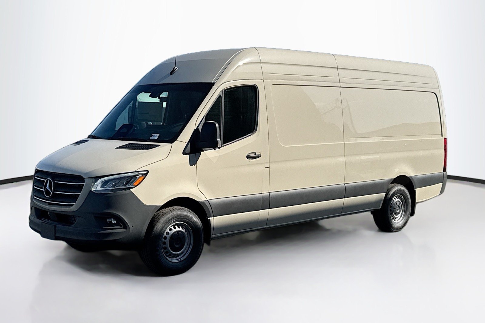 2026 Mercedes-Benz Sprinter 2500 170 WB HO High Roof's photo
