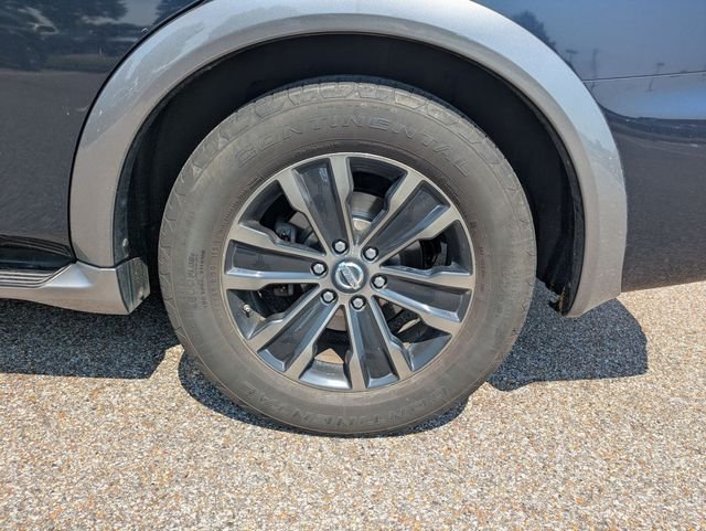 Used 2017 Blue Nissan Platinum image 12