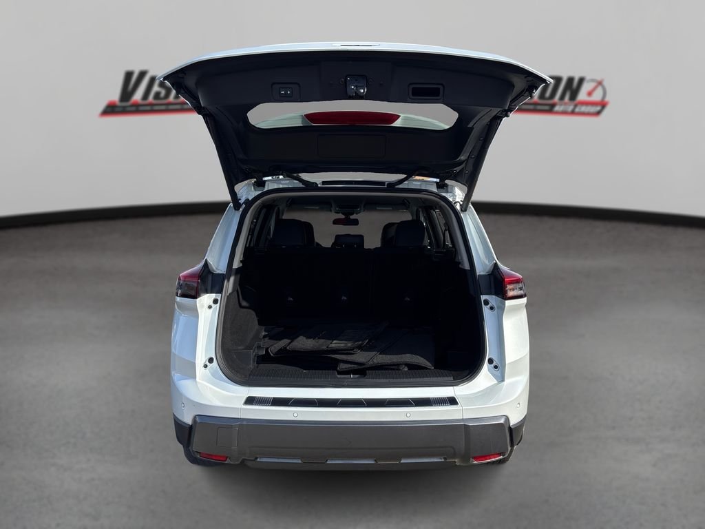 Used 2024 White Nissan SL image 11