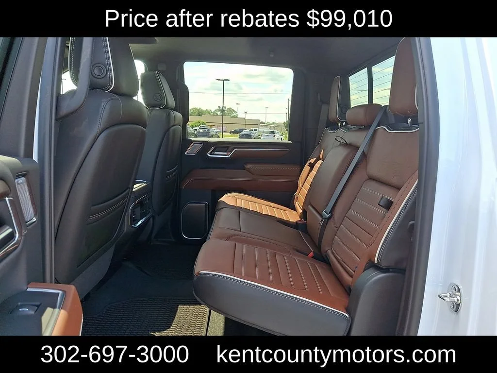 New 2026 Glacier White Tricoat GMC Denali Ultimate image 9