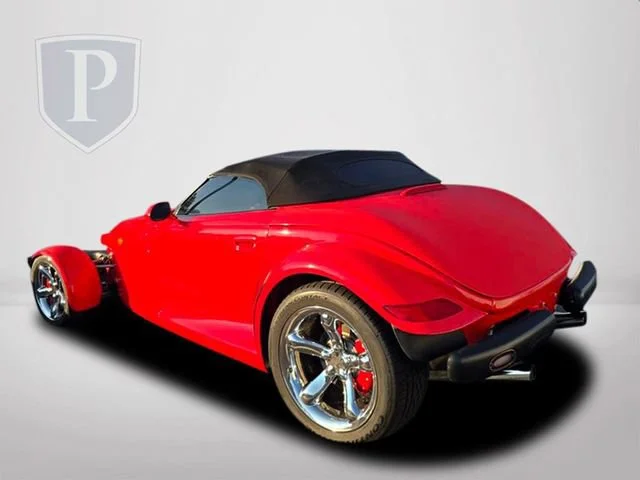 Used 2000 Red Plymouth  image 9