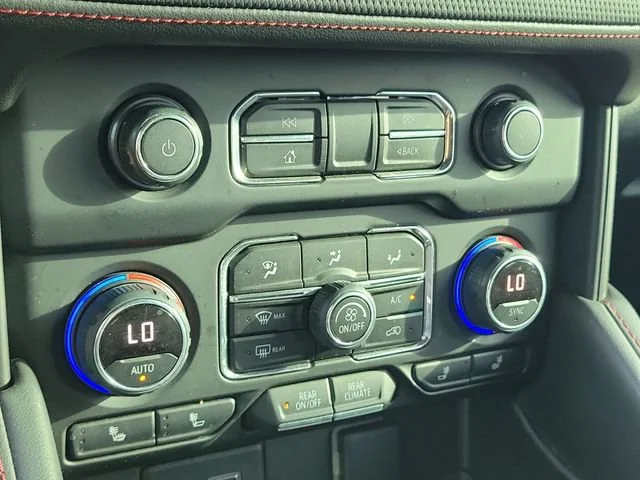 2021 Chevrolet Tahoe RST - Photo 37