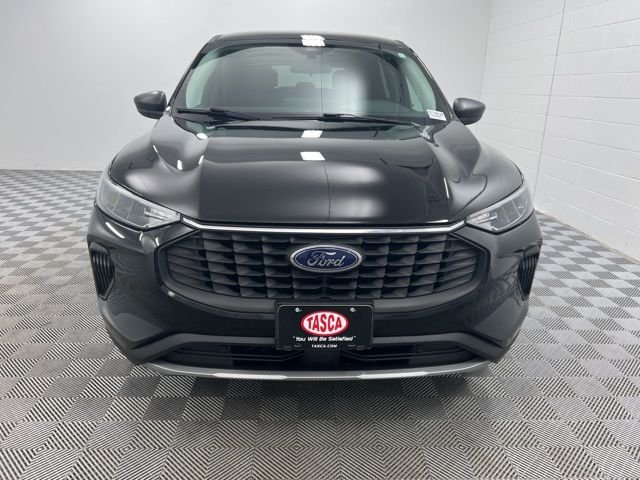 Used 2023 Black Ford Active image 3