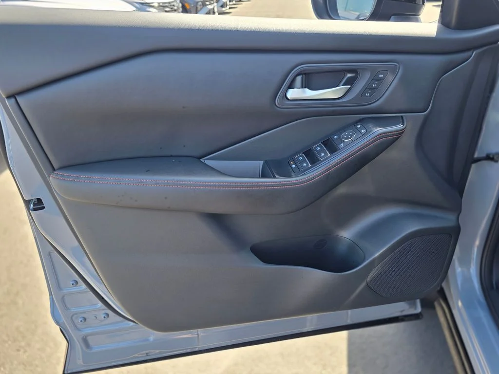 Used 2025 Gray Nissan Rock Creek image 21