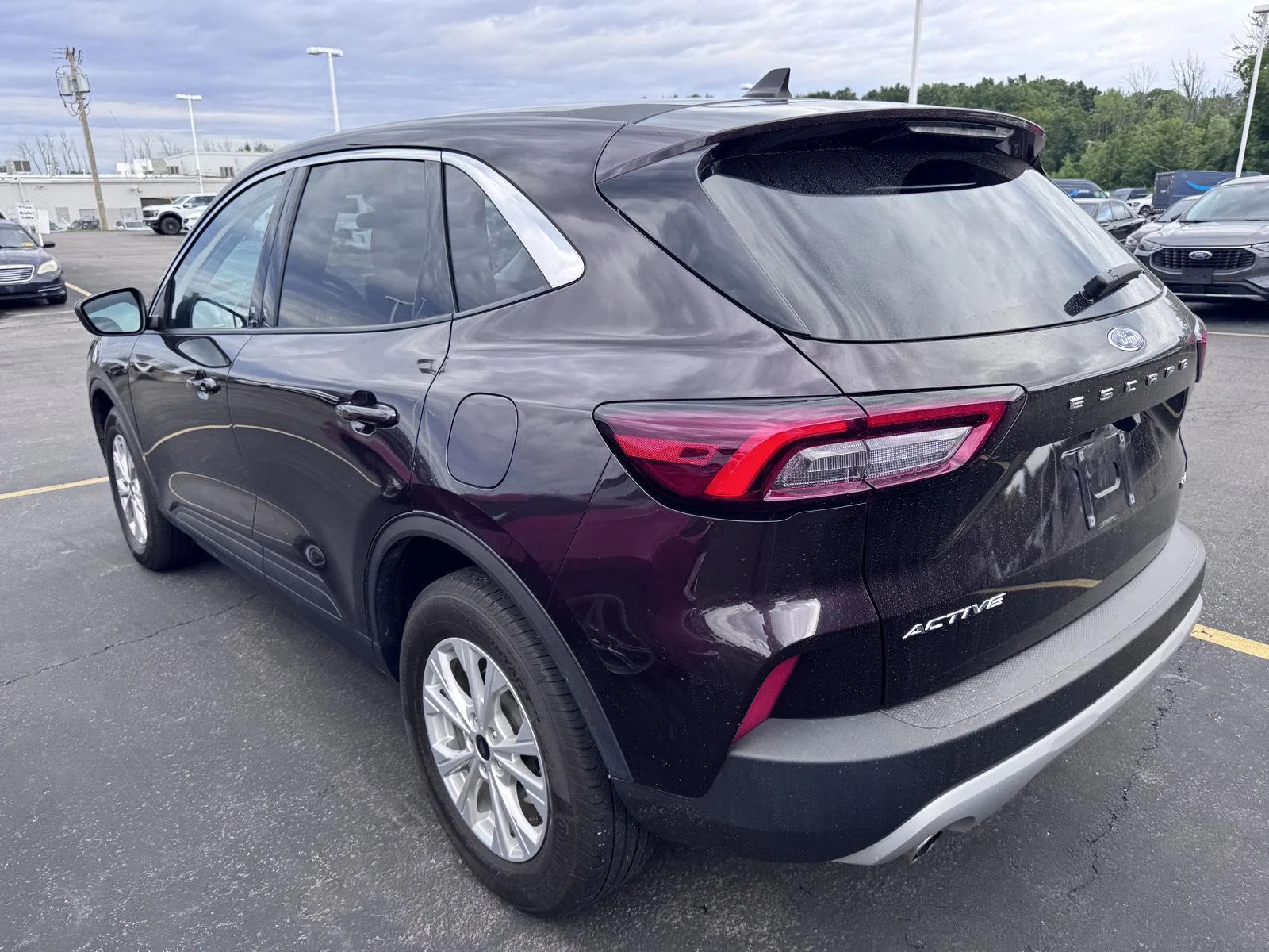 Used 2023 Cinnabar Red Ford Active image 6