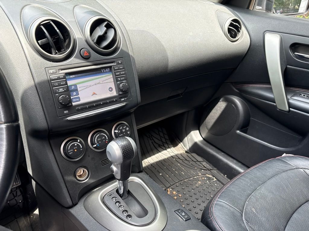 Used 2012 Silver Nissan SL image 20