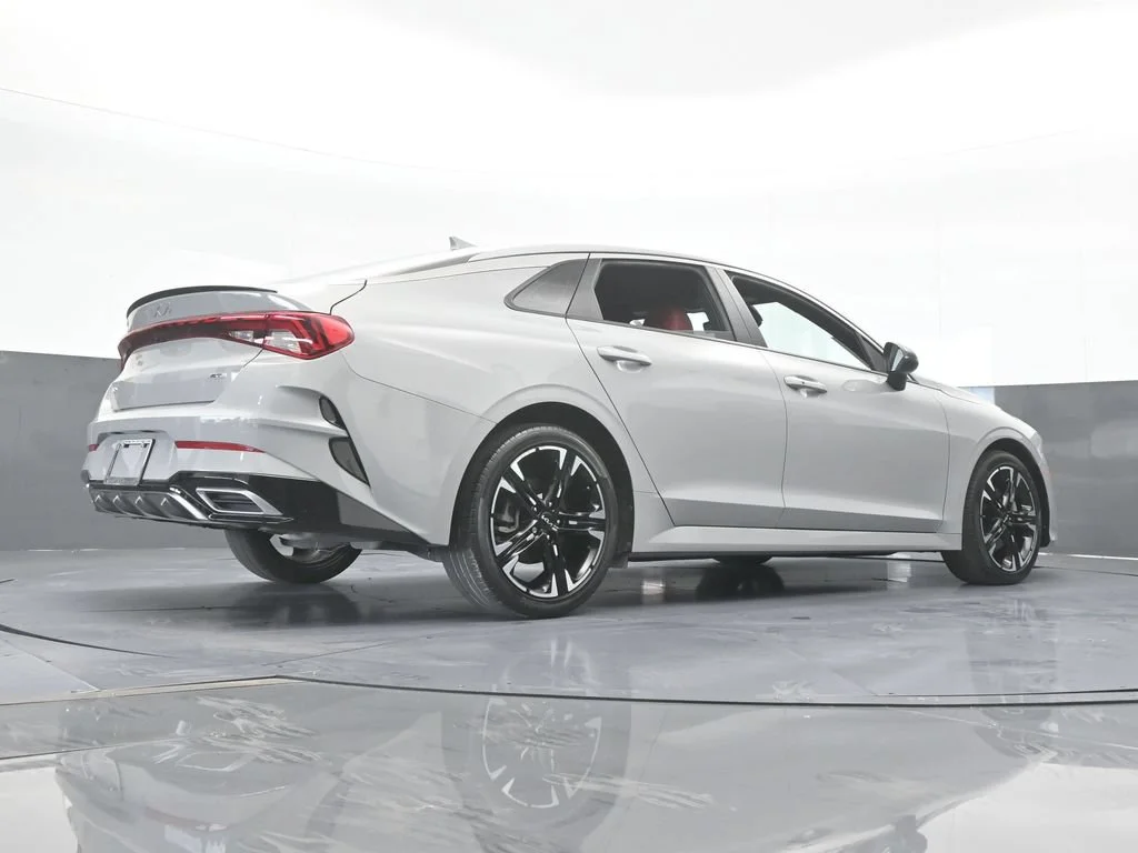 Used 2023 Wolf Gray Kia GT-Line image 58