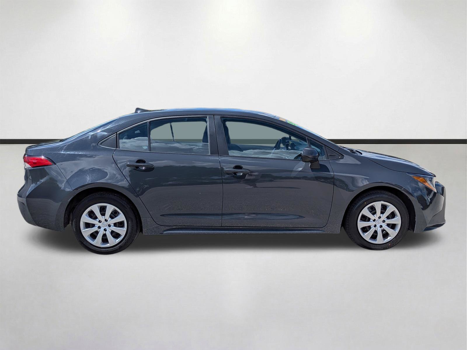 Used 2024 Underground Toyota LE image 3