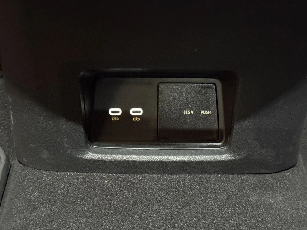 Certified Used 2024  Volkswagen 2.0T SE w/Technology image 29