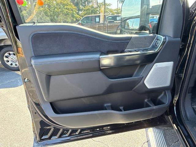 2025 Ford F-250 Super Duty Platinum - Photo 41