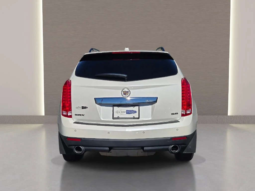 Used 2016 PLATINUM ICE TRICOAT Cadillac Luxury Collection image 7