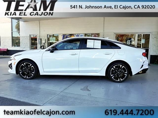 Used 2024 White Kia GT-Line image 6