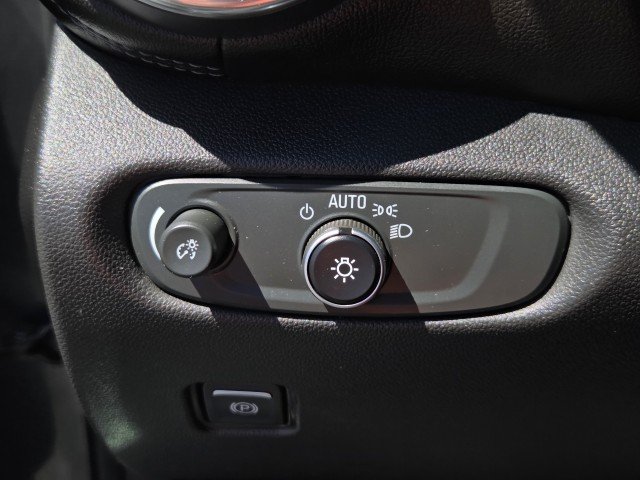 Used 2019 NIGHTFALL GRAY METALLIC Chevrolet  image 14