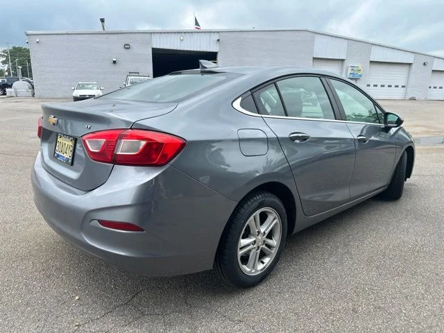 Used 2018 Satin Steel Gray Metallic Chevrolet LT image 7