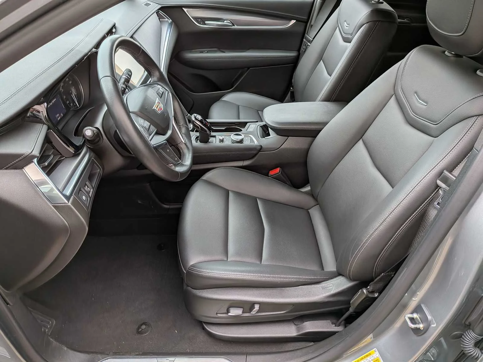Used 2023 Argent Silver Metallic Cadillac Luxury image 11