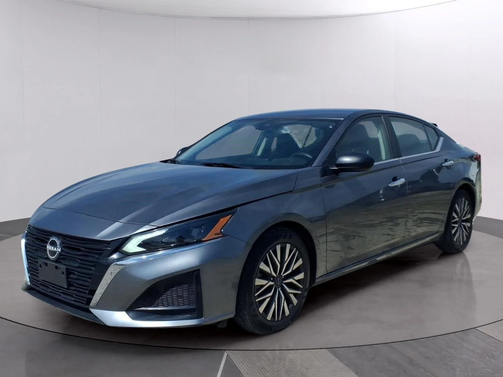 Used 2024 Gun Metallic Nissan 2.5 SV image 1