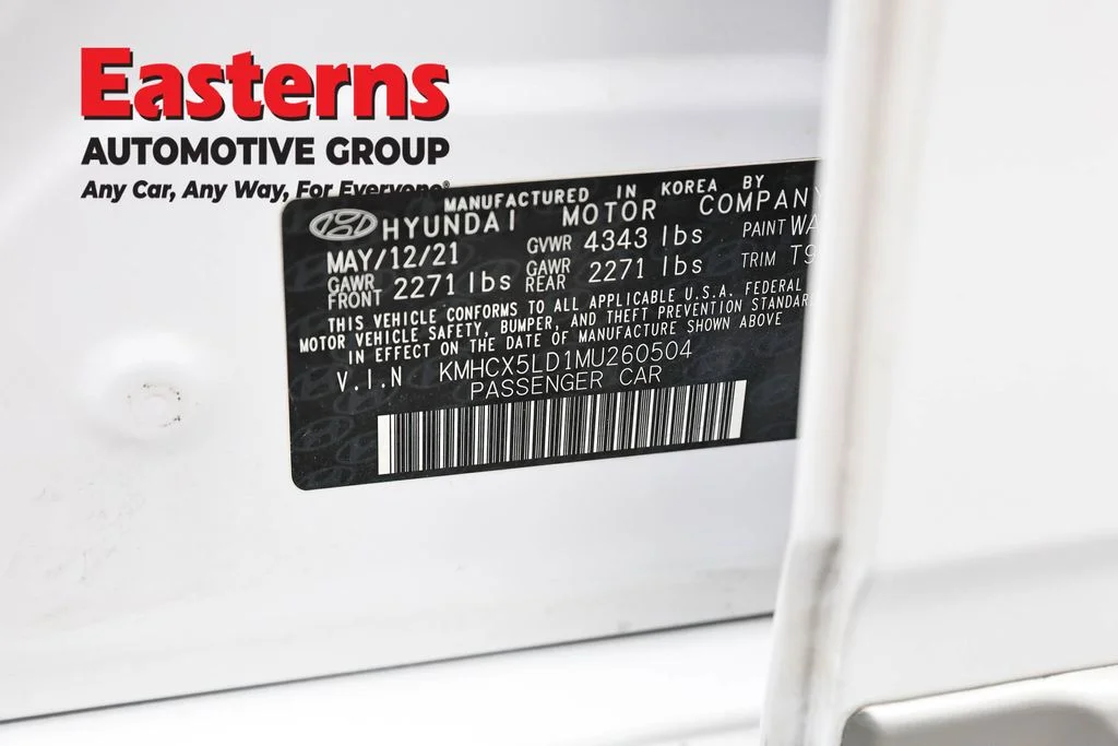 Used 2021 White Hyundai Limited image 39