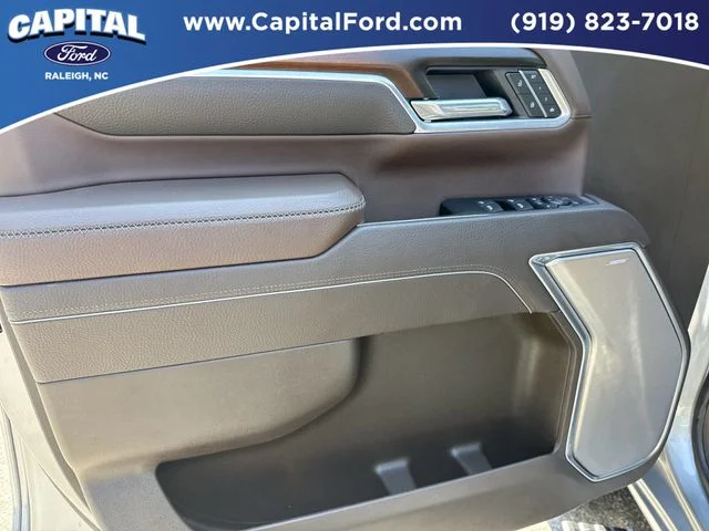 Used 2025 Silver GMC Denali image 20