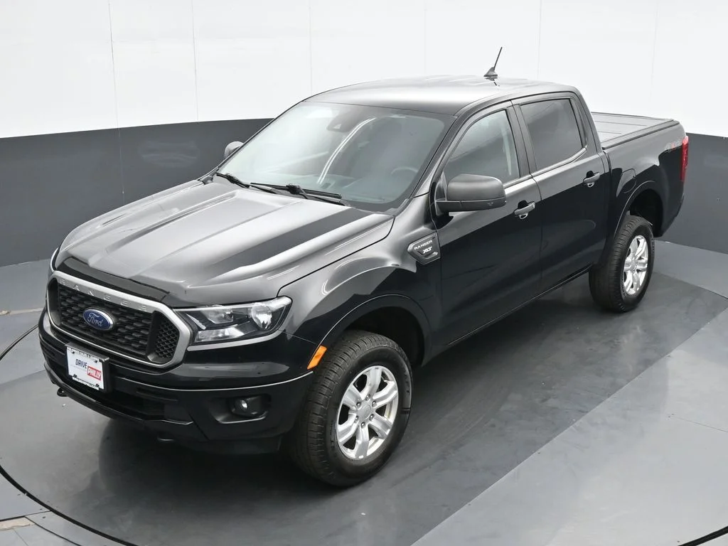 Used 2023 Black Ford XLT image 19