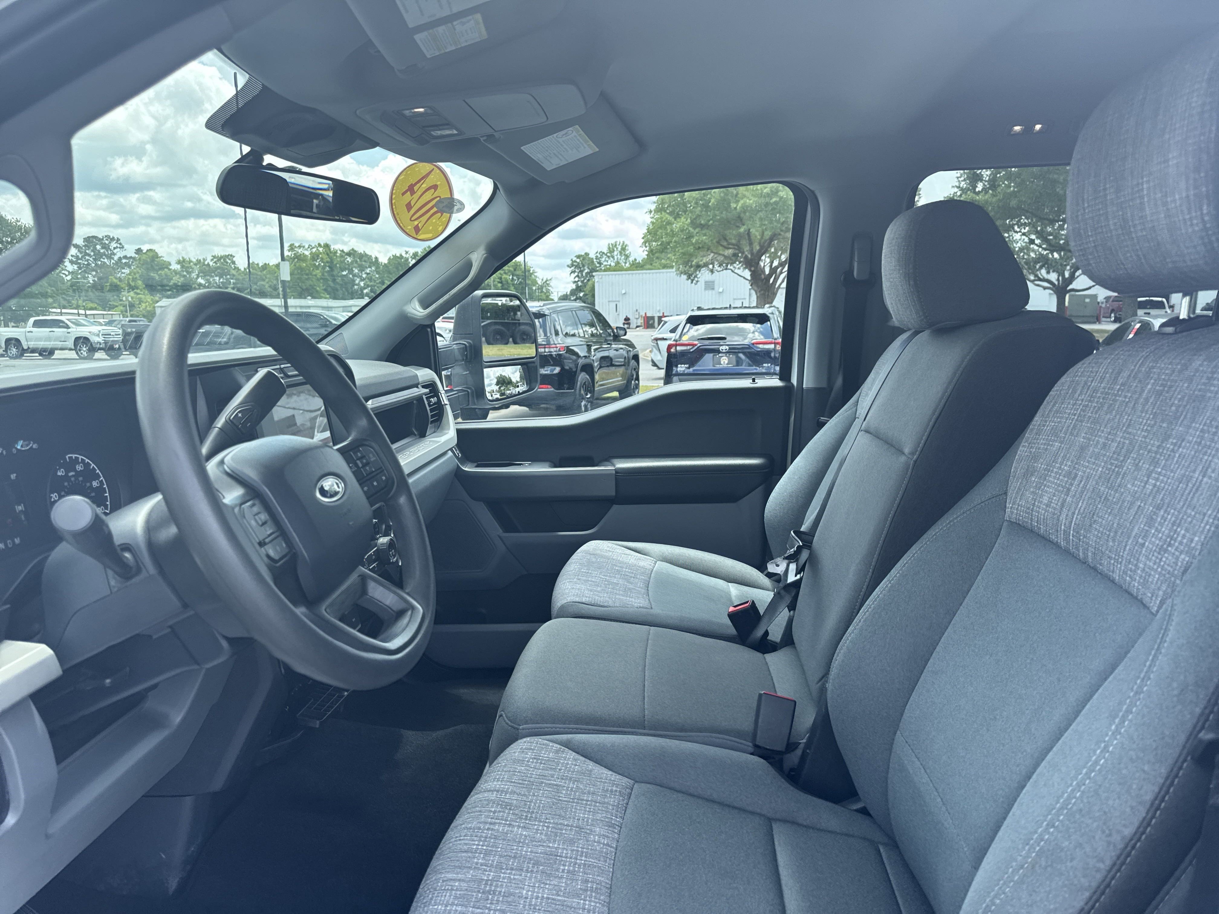 2024 Ford F-350 Super Duty XLT - Photo 13