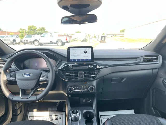 Used 2025 Gray Ford ST-Line image 25