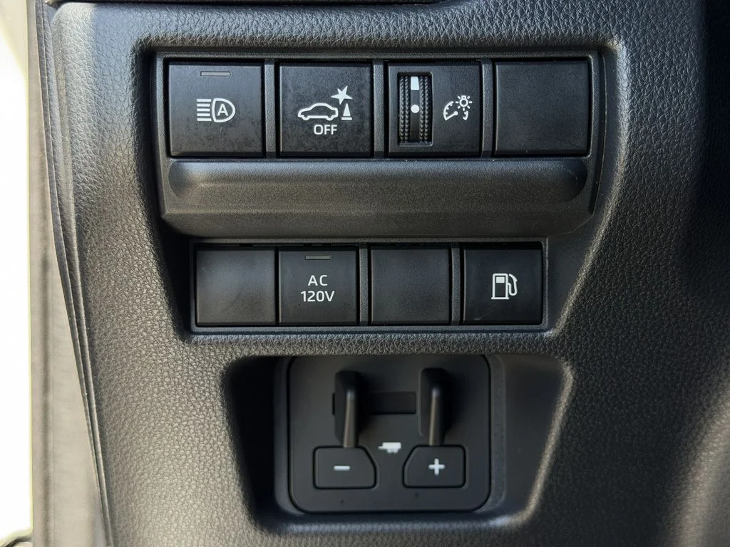 Used 2025 White Toyota 1958 image 23