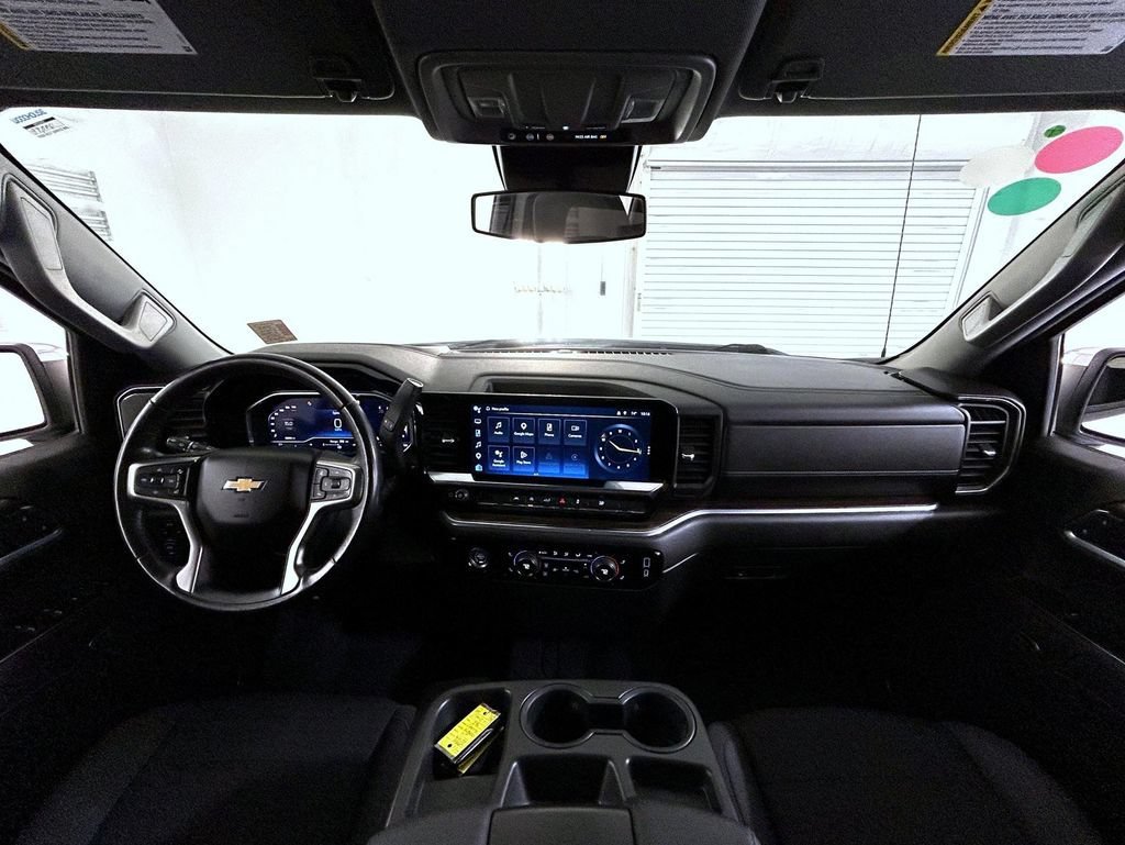 Used 2023 SUMMIT WHITE Chevrolet LT image 13