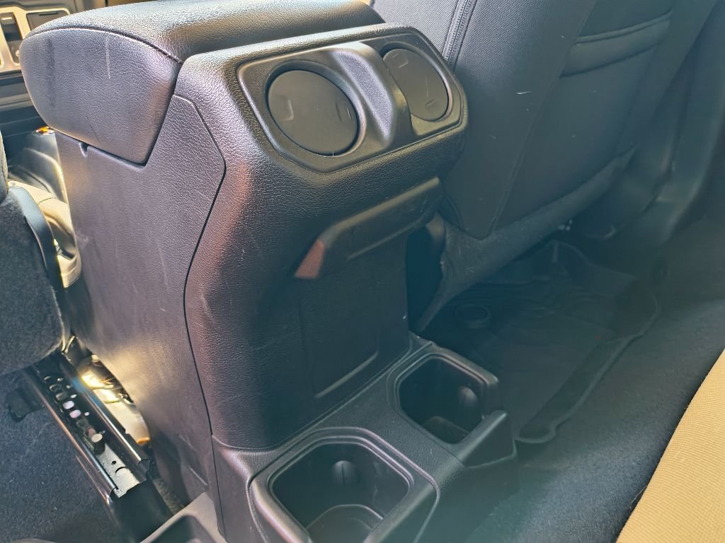 2021 Jeep Wrangler Sport S - Photo 22