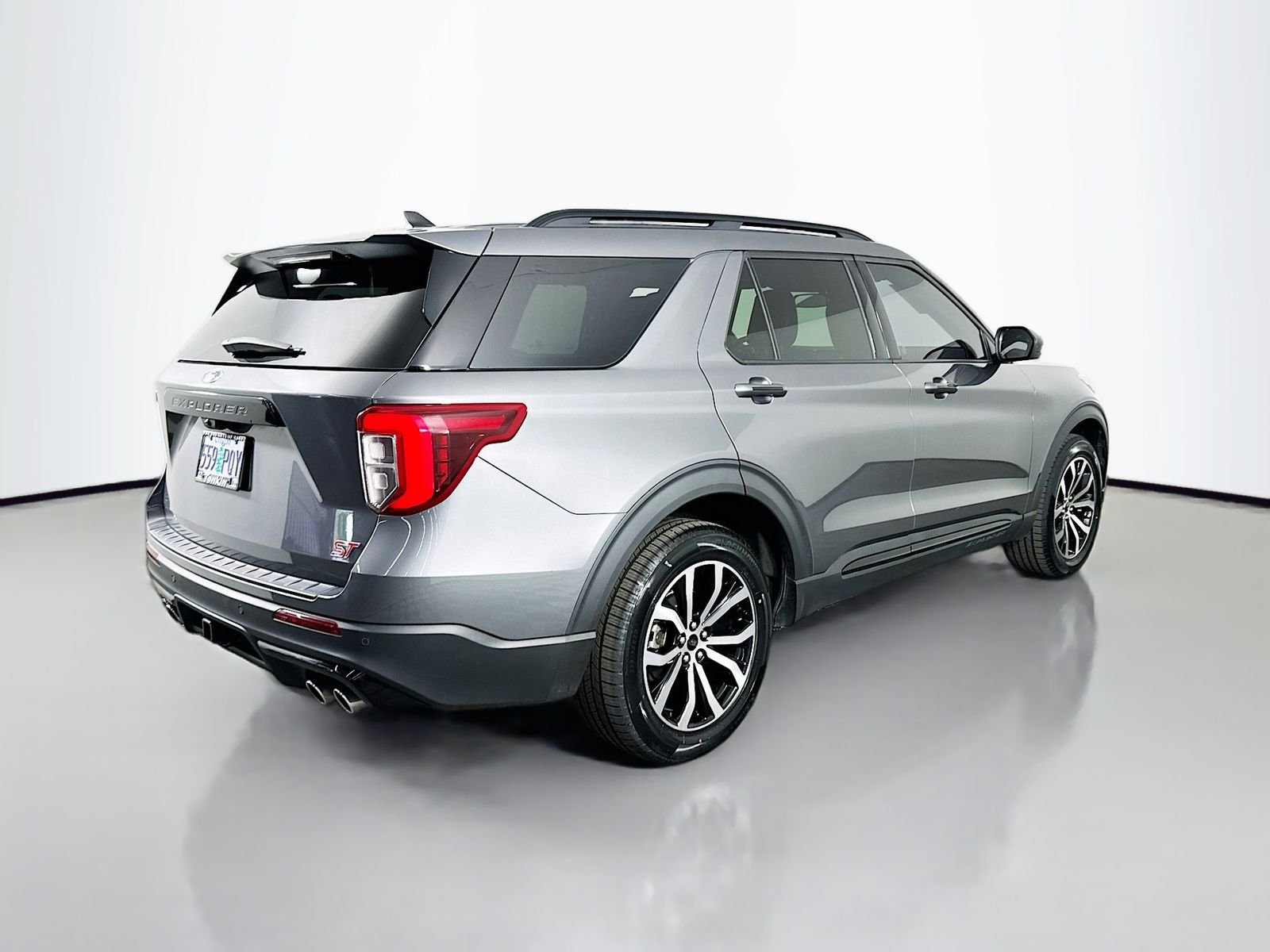Used 2023 Gray Metallic Ford ST image 7