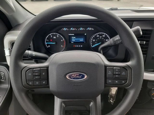 New 2026 Oxford White Ford XL image 29