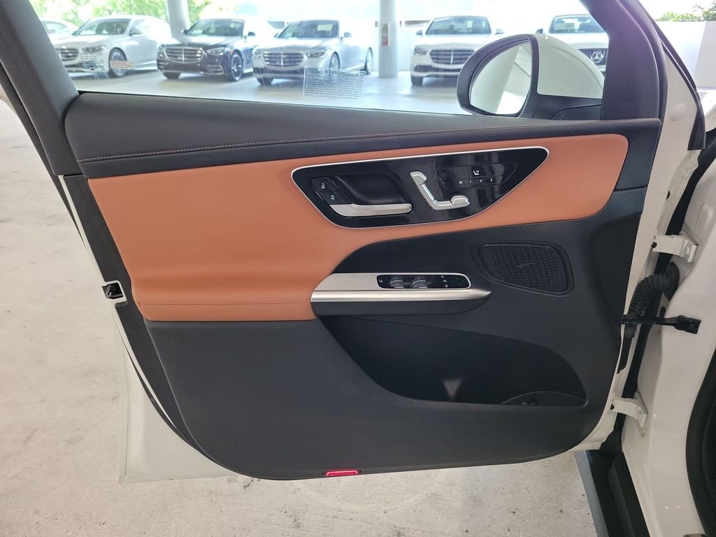 Certified Used 2023 White Mercedes-Benz GLC 300 image 15